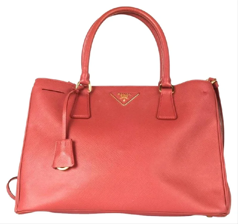 Prada Cleo bags with a detachable coin purse for added functionalityPrada Saffiano Tote Red Leahter Shoulder Bag