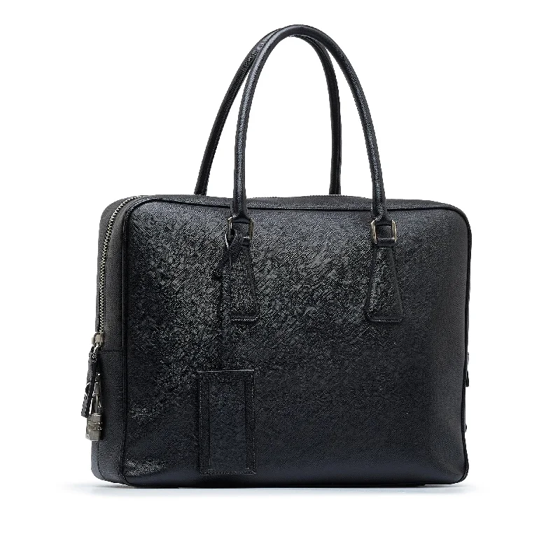 Ladies Prada Galleria bags with a textured leather surface for a more tactile lookPrada Saffiano Business Bag (SHG-Z1XOe9)