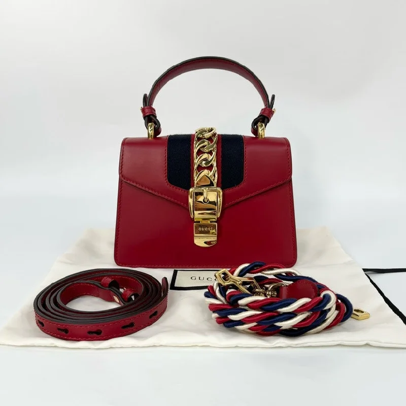 Women Gucci crossbody bags with a printed floral patternGucci Sylvie Red Leather Gold Chain Strap Bag Small 20x14cm