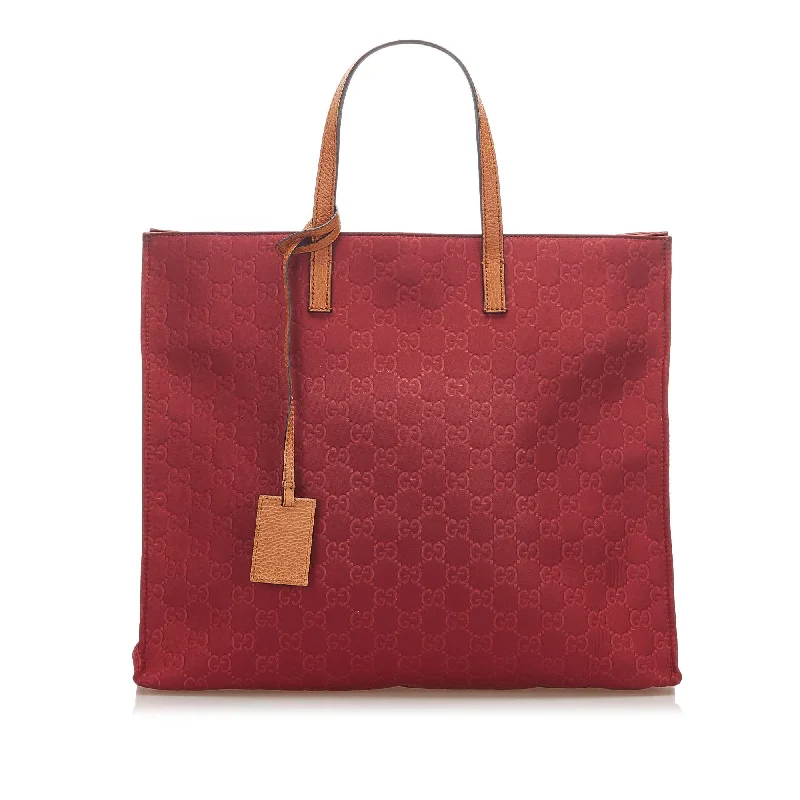 Women Gucci backpacks with a luxurious leather finishGucci GG Nylon Tote Bag (SHG-18056)