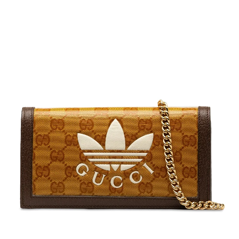 Women Gucci bags with a zip - around closure for securityBrown Gucci x Adidas GG Supreme Wallet on Chain Crossbody Bag