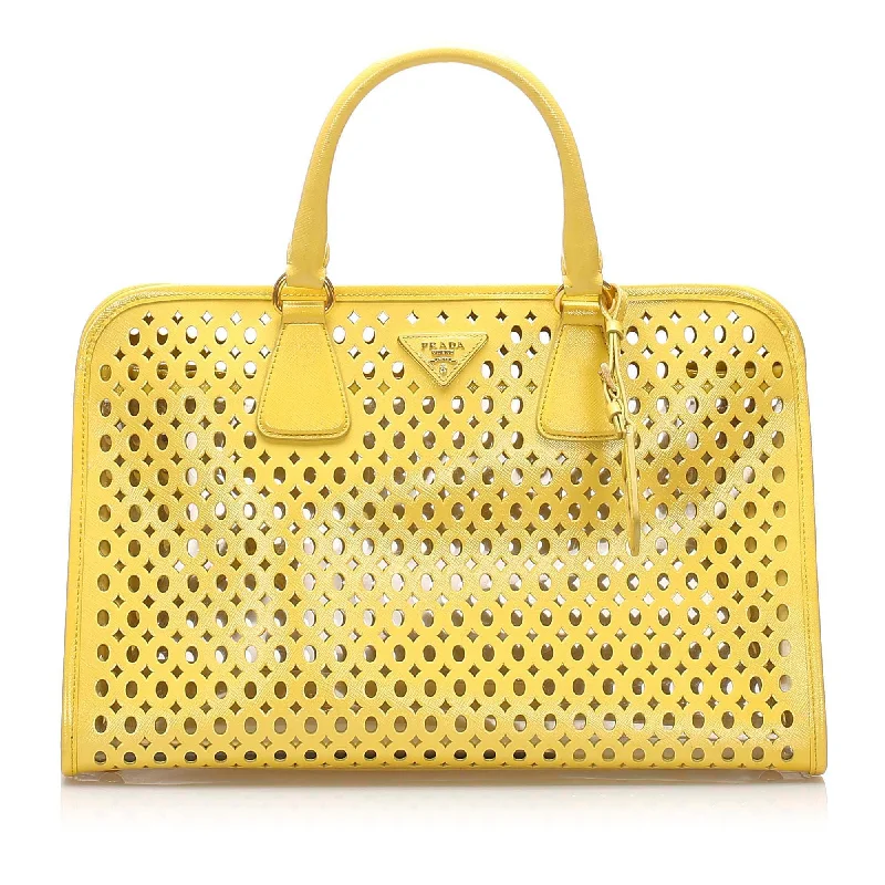 Prada handbags with a patent - leather finish for a shiny and sophisticated appearancePrada Saffiano Tote Bag (SHG-10459)