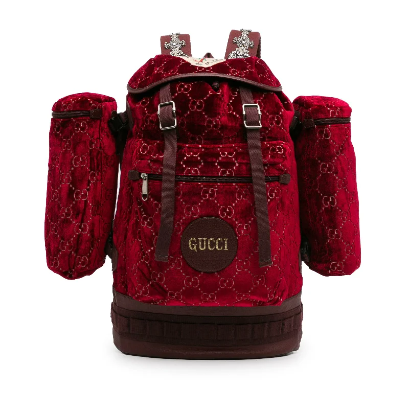 Women Gucci bags with interlocking G hardware for a classic lookRed Gucci Large GG Velvet Heart Alpina Backpack