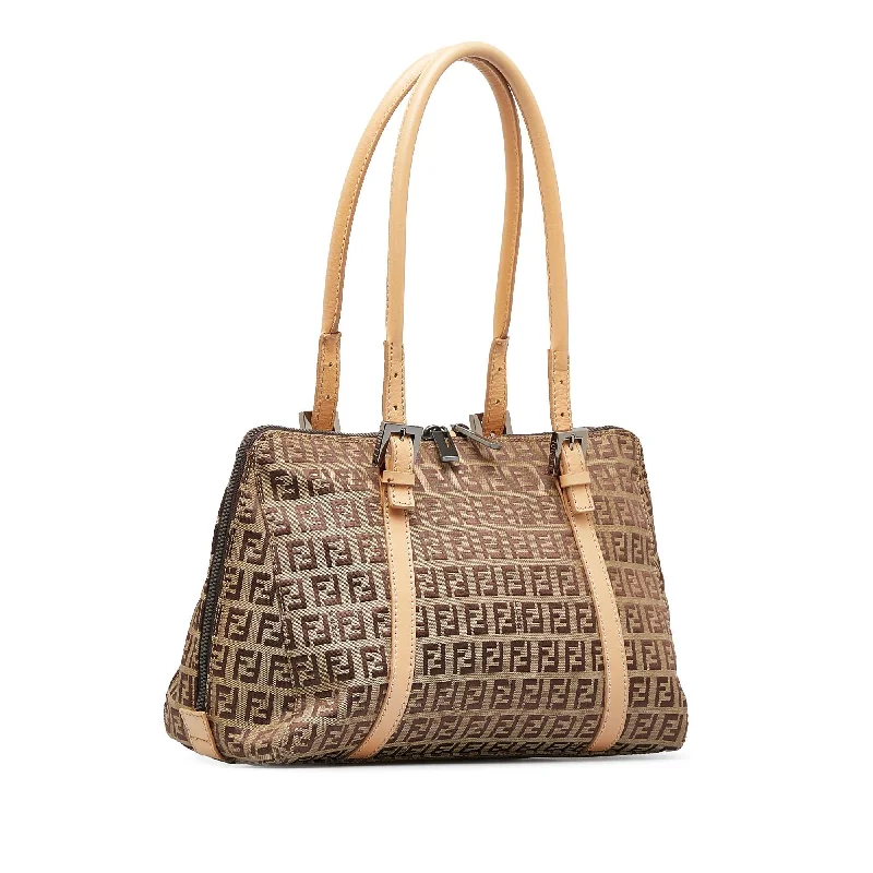 Fendi tote bags with a reinforced bottom for increased durabilityFendi Zucchino Boston Bag (SHG-Vp9TGm)