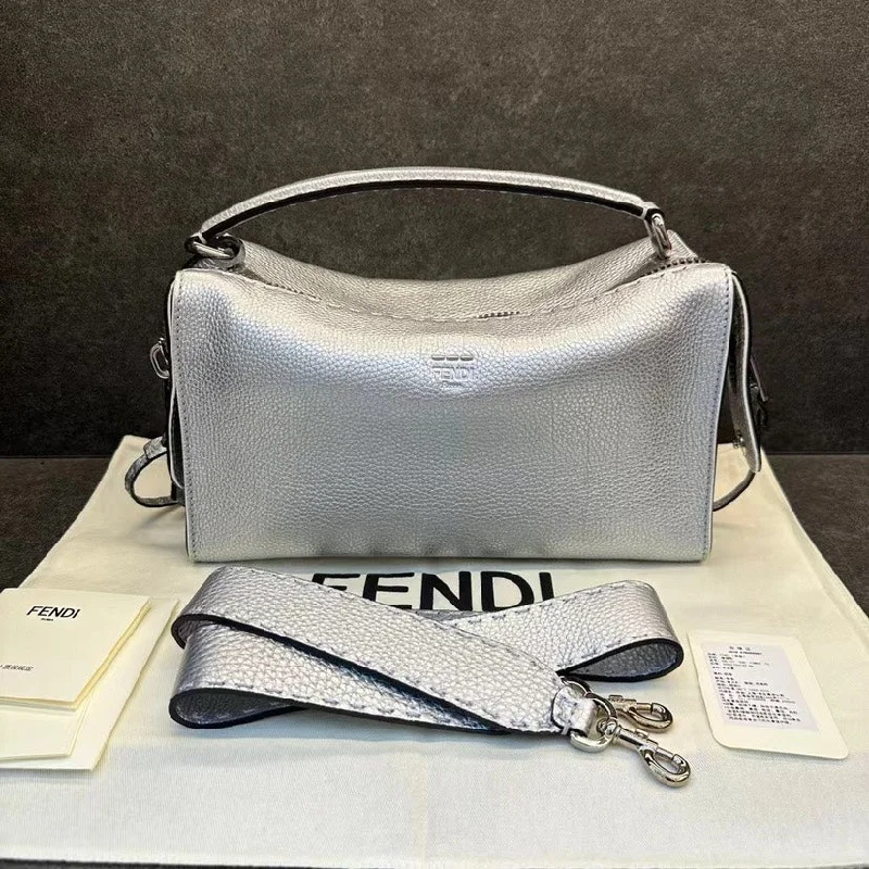 Fendi tote bags with a thermal - insulated pocket for keeping drinks hot or coldFendi Silver Leather Handbag 30cm