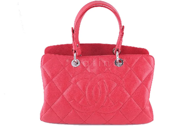 Chanel Quilted Leather Shoulder Bag for FashionistasChanel Fuchsia Pink Caviar Quilted Timeless Grand Shopping Tote GST Bag