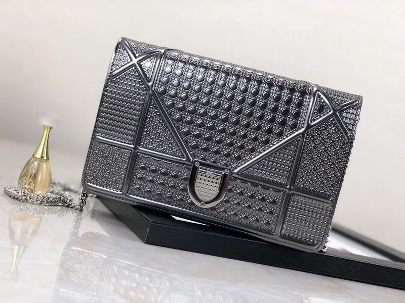 Luxury Christian Dior crossbody bags with a chain - link strapBC - Dior Bags - 1458