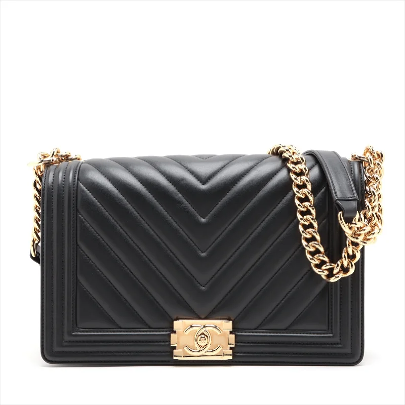 Chanel Medium Tote Bag for Office LadiesChanel Boy Chanel 28   Chain Shoulder Bag Black Gold  28th A92193