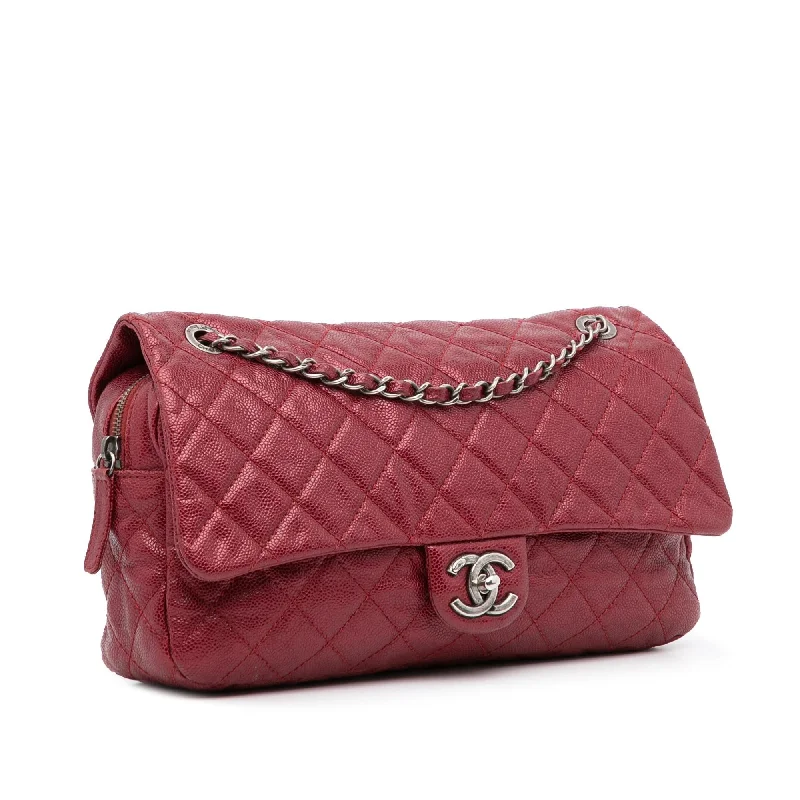 Chanel Lightweight Handbag for Daily ErrandsChanel Jumbo Caviar Easy Flap Bag (ozKpSo)