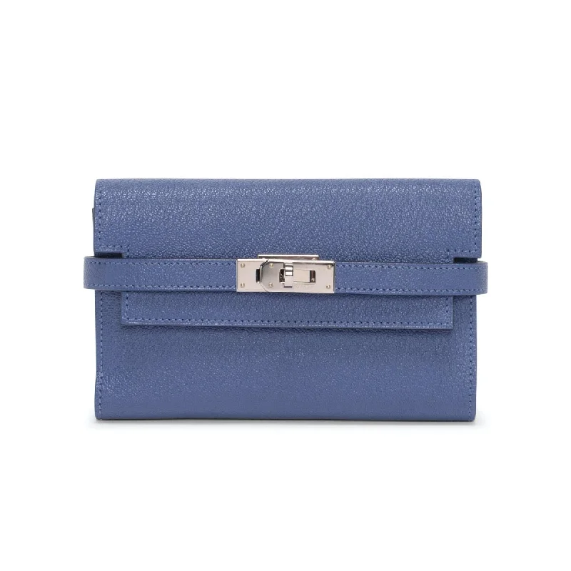 Hermès Kelly Bags made of exotic alligator leather for ultimate luxuryHermes Bleu Brighton Chevre Mysore Medium Kelly Wallet